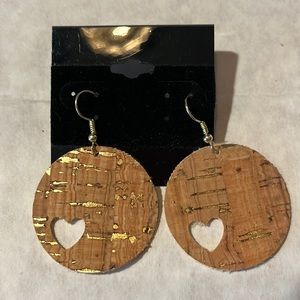 Cork Gold Heart Gold Inlaid Earrings